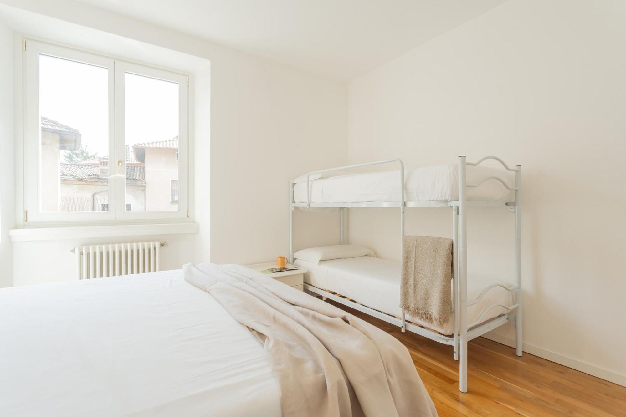 Ponente Balcony & Garden By Rent All Como Gravedona Eksteriør billede