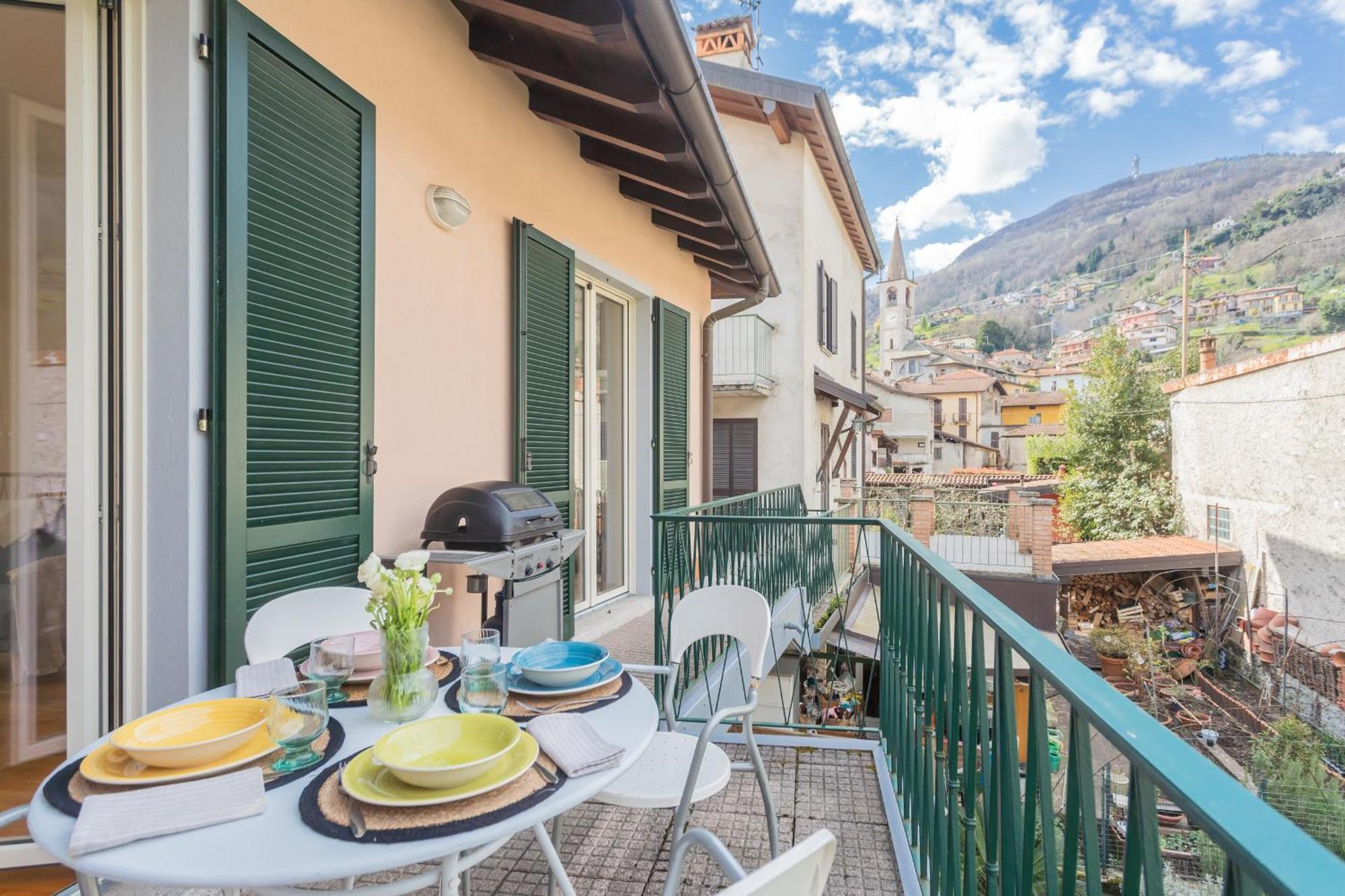 Ponente Balcony & Garden By Rent All Como Gravedona Eksteriør billede