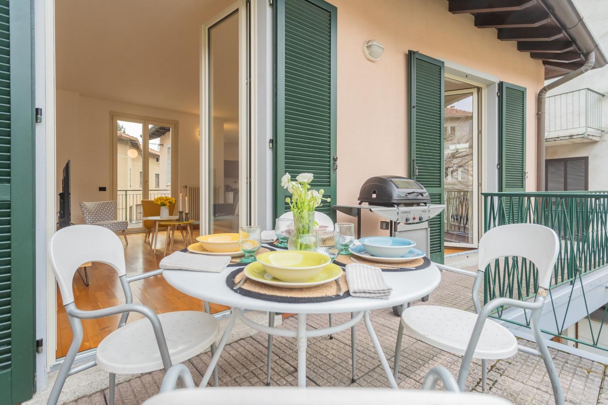 Ponente Balcony & Garden By Rent All Como Gravedona Eksteriør billede